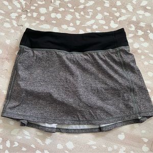Lululemon skirt size 6 tall - 12-13 inch skirt